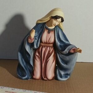 2002 Grandeur Noel Holy Family Nativity Mary Figurine Hand Painted 8.5" Kneeling